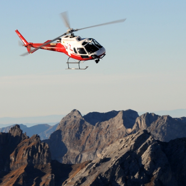 Vierwaldstätterseeflug mit Rigi, Pilatus und Titlis